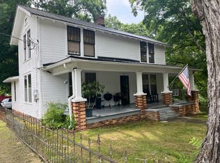 705 Gordon St, Chickamauga, GA 30707