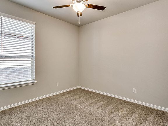5th image of 5516 McLanahan Ln