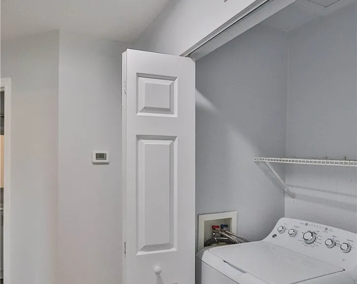 3630 Pine Oak Cir #105 — Photo 16