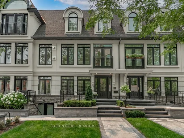 146 Reynolds St, Oakville, ON L6J 3K9