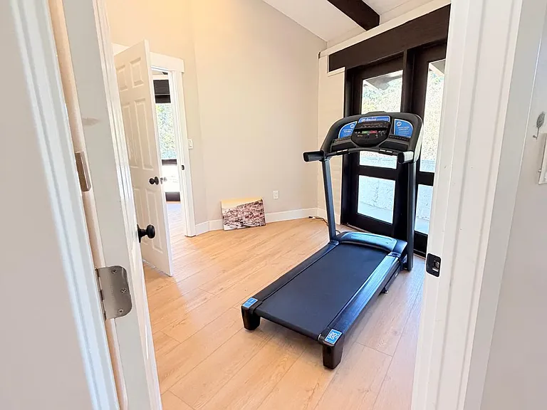 1565 Nautilus St #A — Photo 30