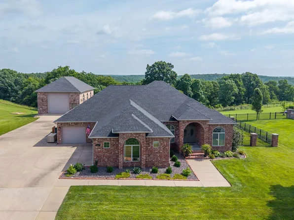 332 Sunset Drive, Saddlebrooke, MO 65630