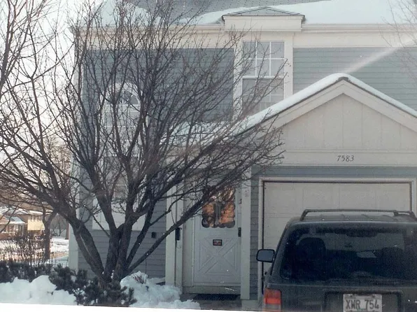 7583 Waterford Dr, Hanover Park, IL 60133