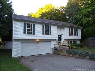 10 Pleasant St, New Milford, CT 06776
