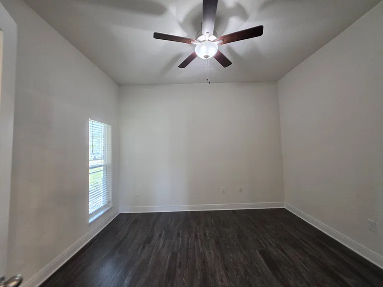 Dining room/office