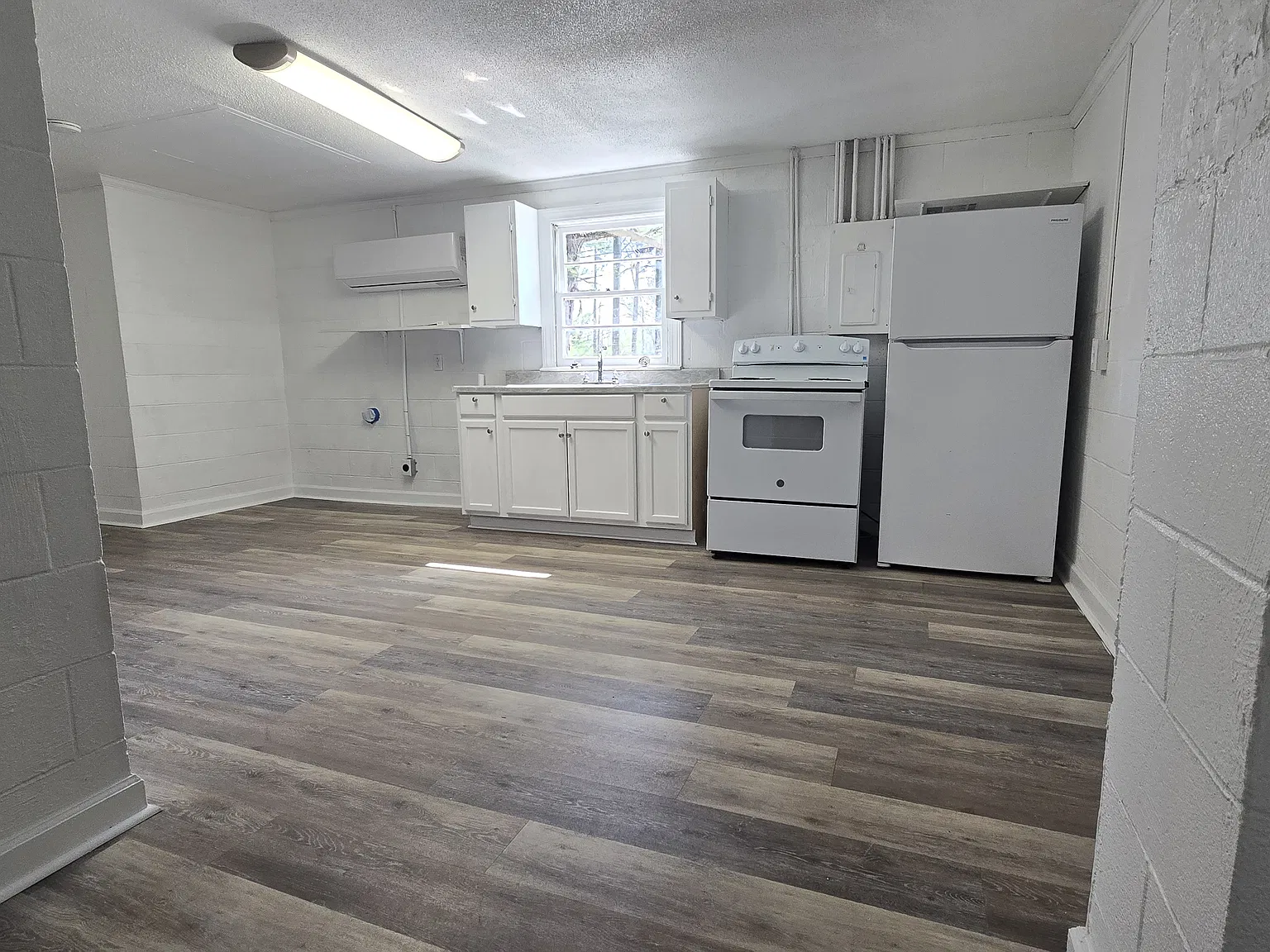 2 bed, 736 sqft, $888 — Photo 4