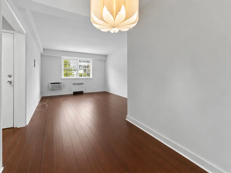 4352 N Pershing Dr — Photo 9