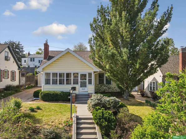 5823 Briggs St, Omaha, NE 68106