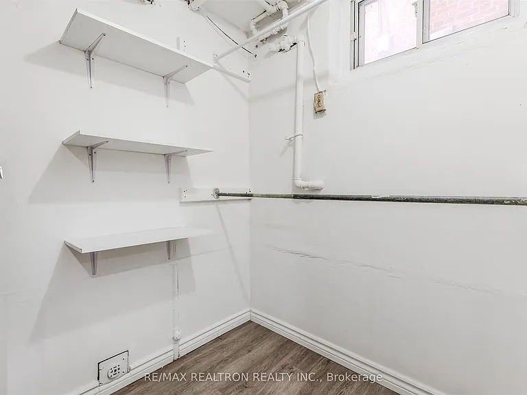 20 Castleton Ave #LOWER — Photo 20