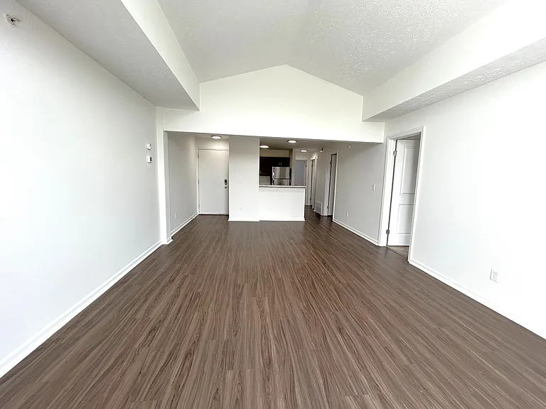 Heatherwood Apartments — Photo 63
