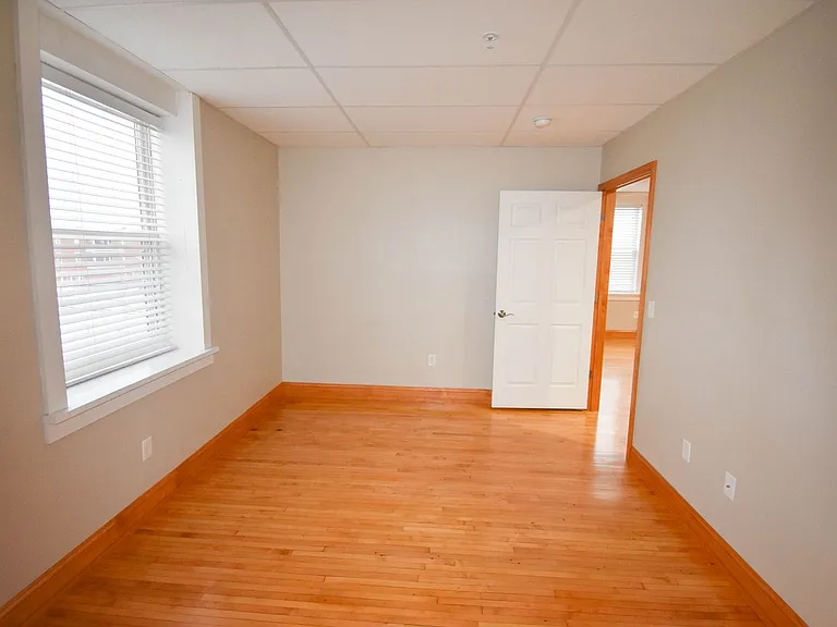 110 E Bald Eagle St — Photo 48