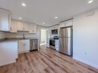 7 Pleasant St, Dracut, MA 01826