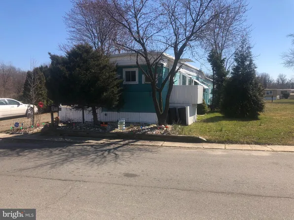 22 Winding Way, Vincentown, NJ 08088