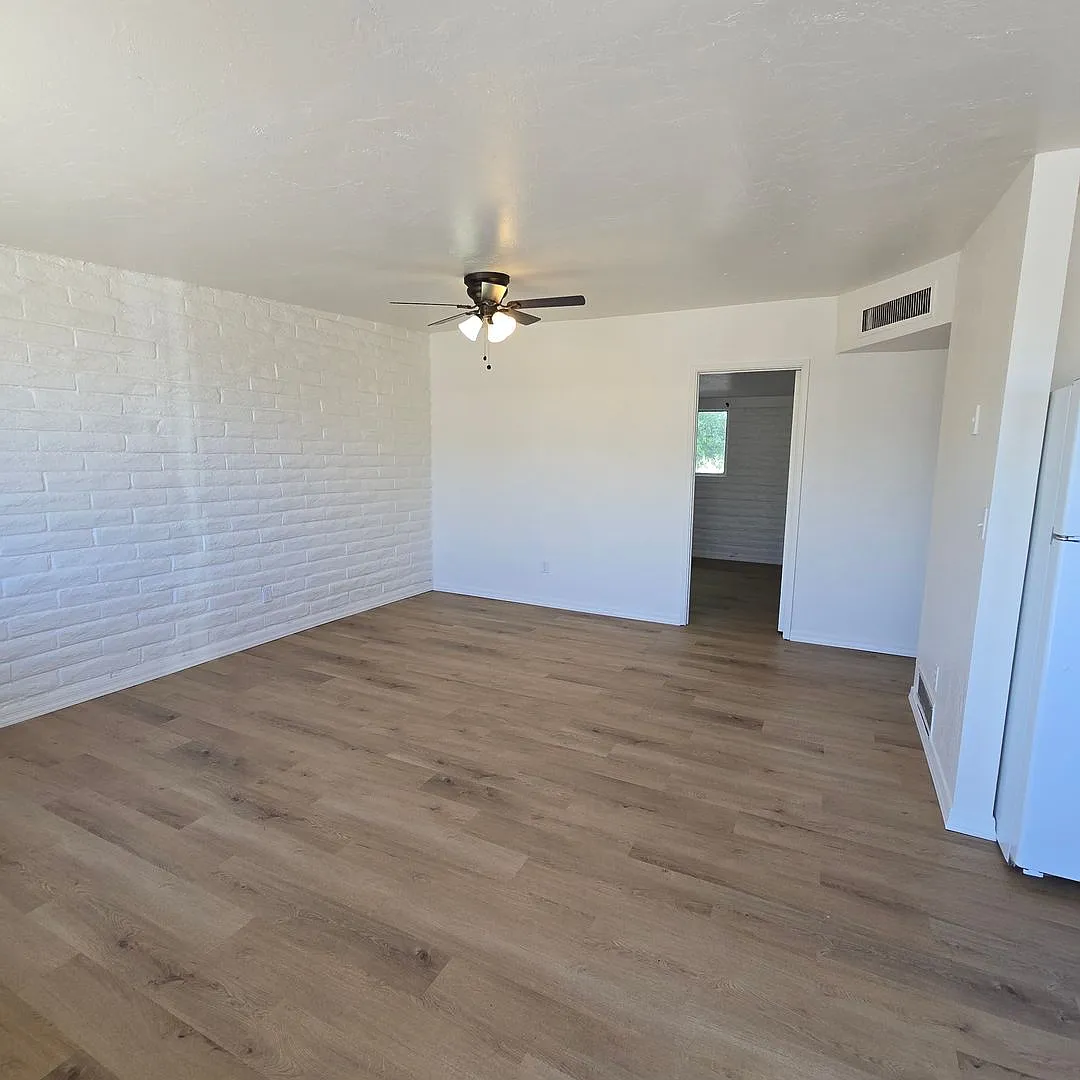 Benson Vista Apartments — Photo 3