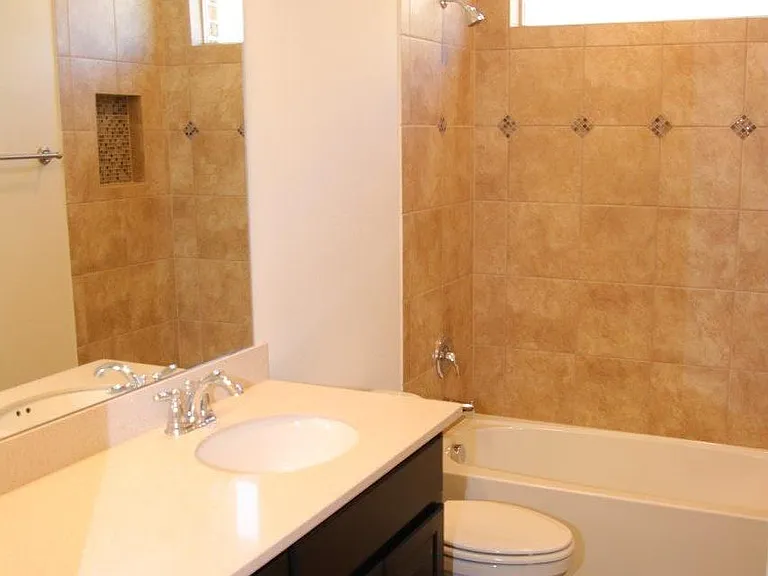 Hall full bath