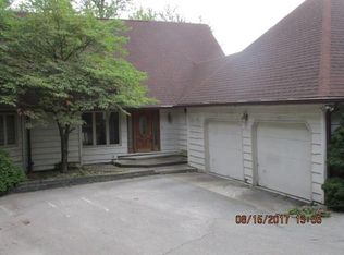 4033 N Foxcliff Dr W, Martinsville, IN 46151