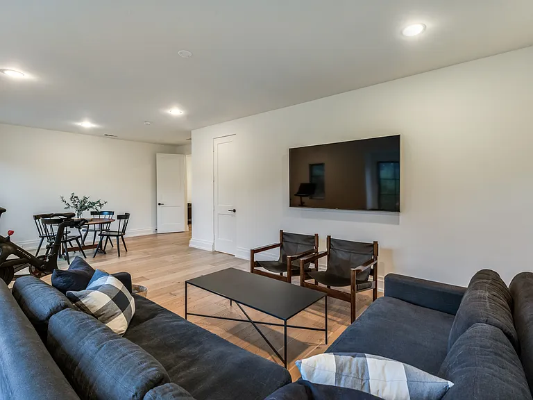 7007 Robin Rd — Photo 25