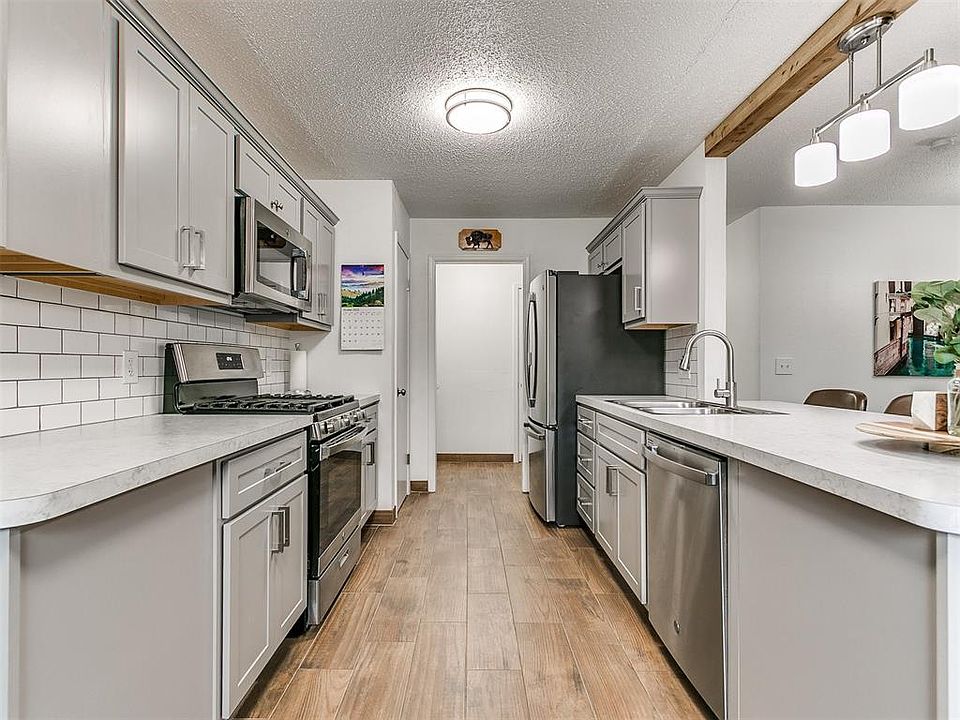 1st image of 3708 Larkwood Dr