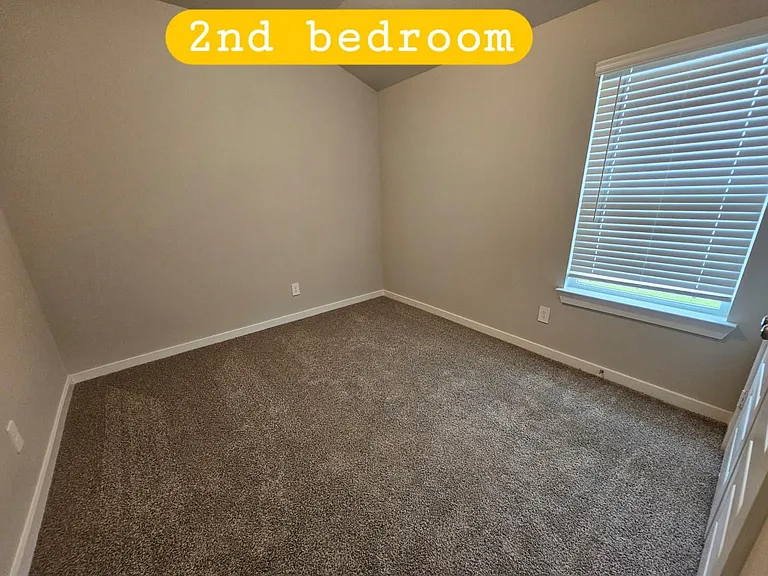 1402 Copeland Dr — Photo 9