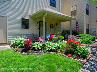 202 Daffodil Dr, Jackson, NJ 08527