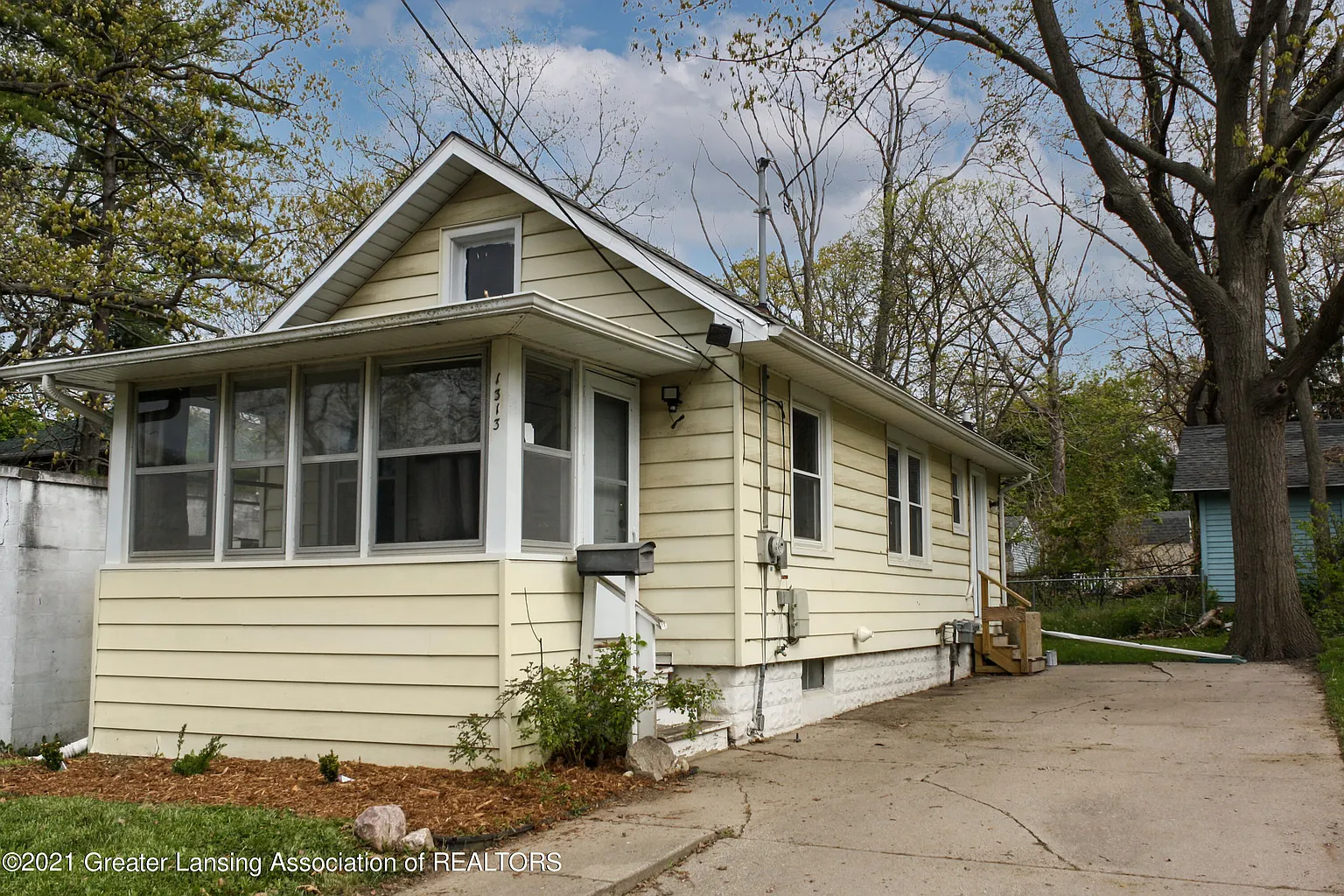1313 Perkins St photo 1