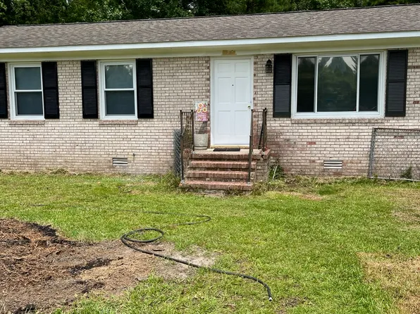 2625 Dover Rd, Cove City, NC 28523