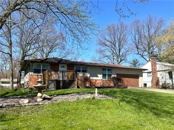 7597 Venice Heights Dr NE, Warren, OH 44484