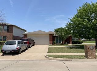 1500 Windy Meadows Dr, Burleson, TX 76028