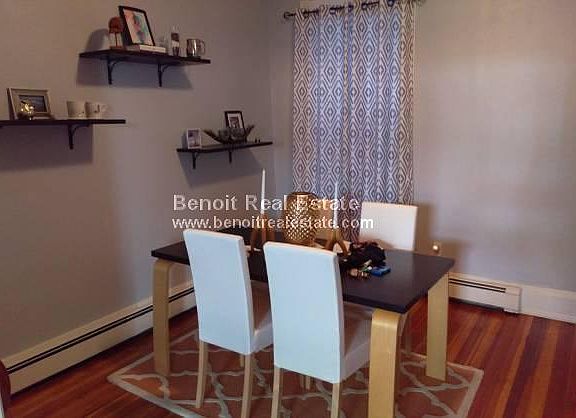 4th image of 68 Russell St #3AA