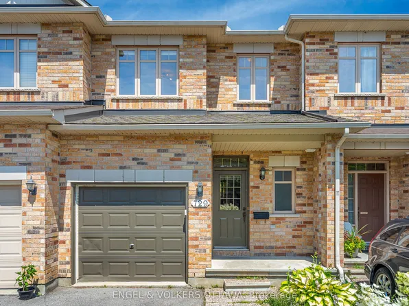 729 Nakina Way, Ottawa, ON K1V 2H9