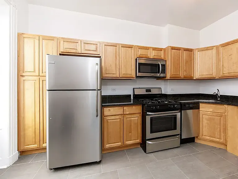 375 State St #5D — Photo 2