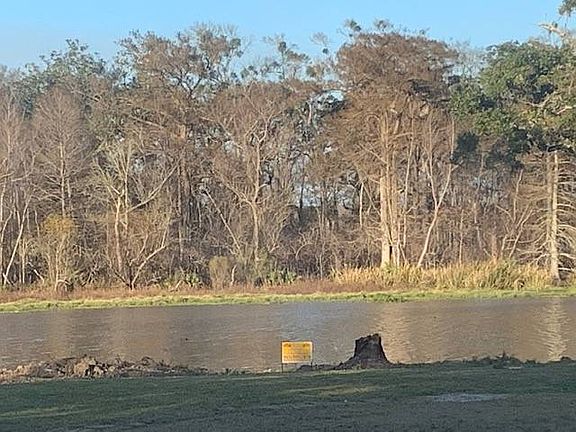 4th image of 10608 Highway 182