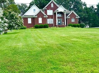 260 Megan Ln, Glasgow, KY 42141