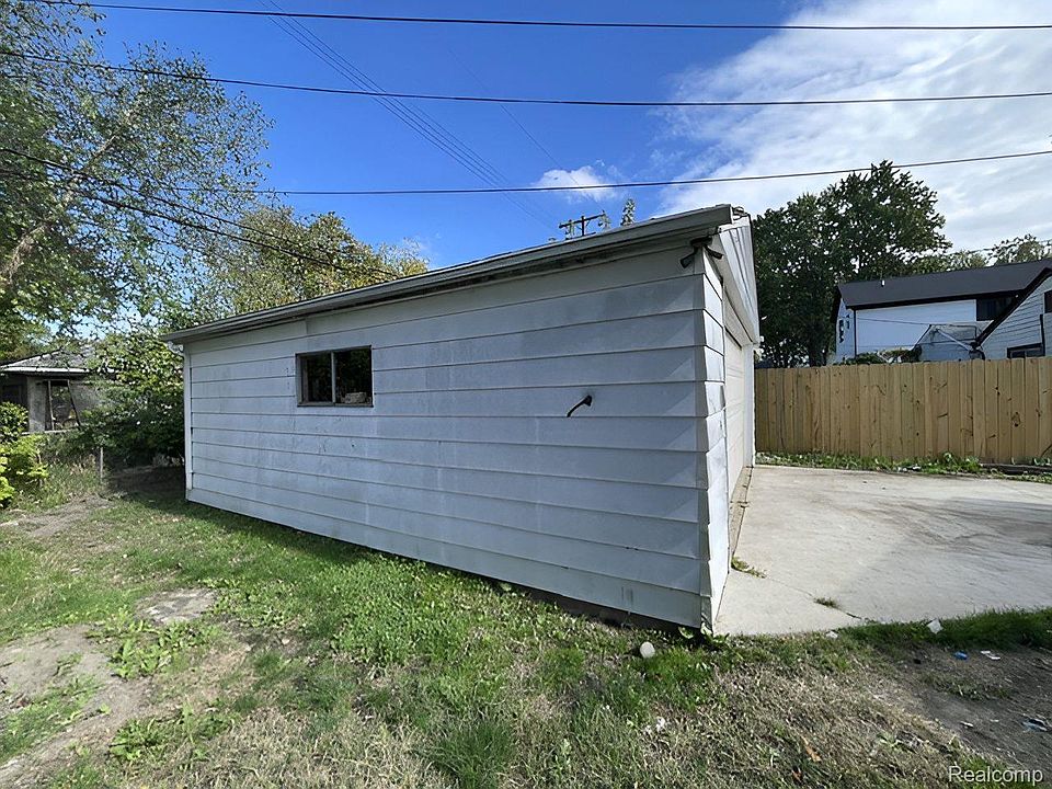 21809 Rosedale St, photo 18