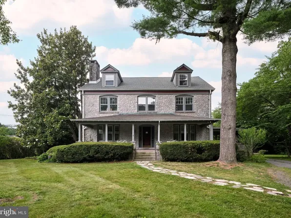 147 S Delaware Ave, Yardley, PA 19067