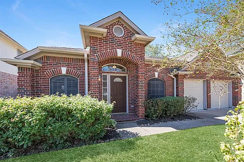 16414 Dawncrest Way Photo 1