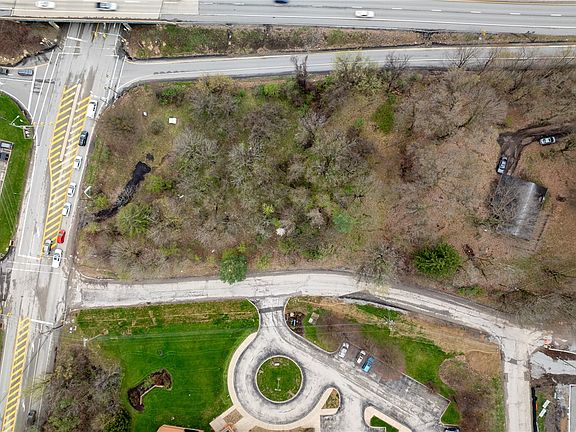 4th image of Mount Pleasant Rd