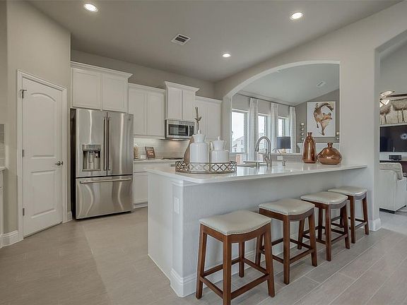 5th image of 1017 Baynes Dr