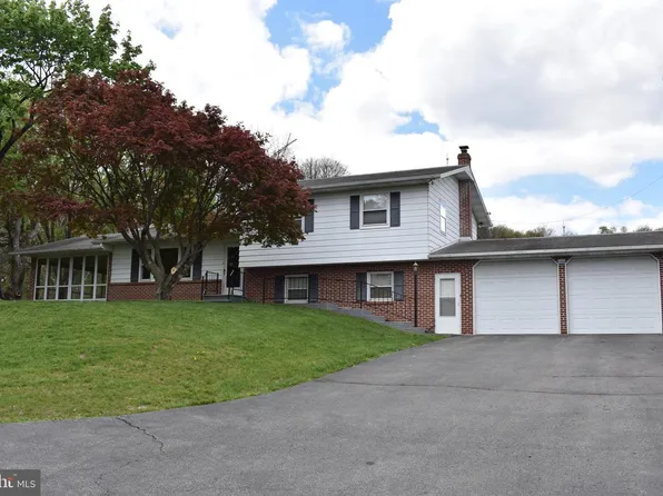 2742 Route 143, Kempton, PA 19529