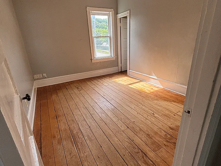 80 Hood St #2 — Photo 6