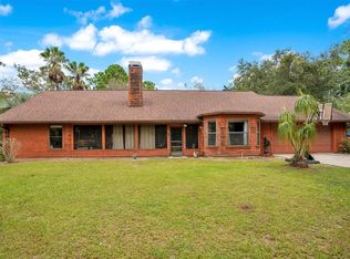 2105 W Osceola Rd, Geneva, FL 32732