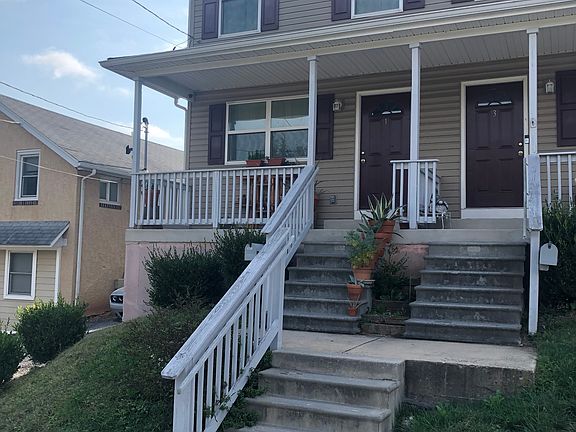 2nd image of 3 Cherry St
