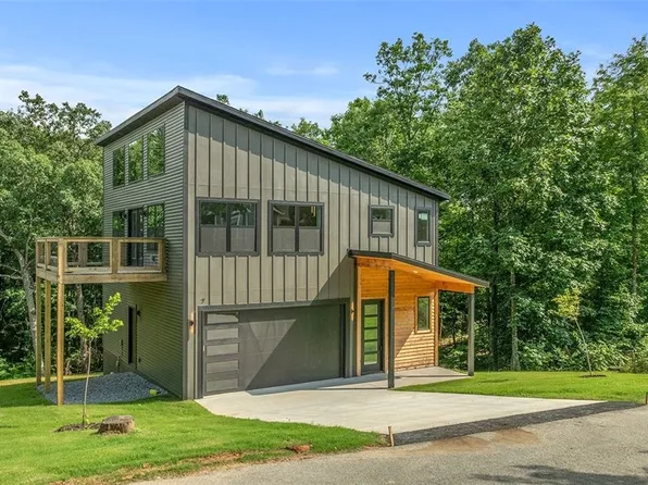 7 Embleton Dr, Bella Vista, AR 72714