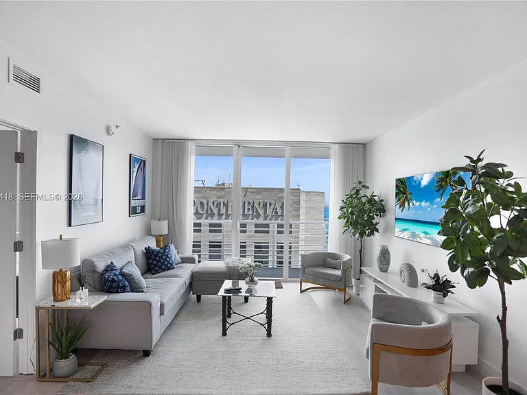 335 Biscayne Blvd #3808 — Photo 19