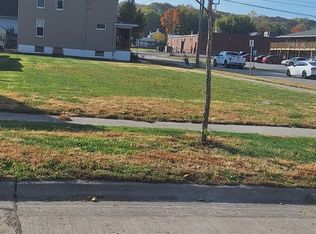 2702 5 1/2 Ave, Rock Island, IL 61201