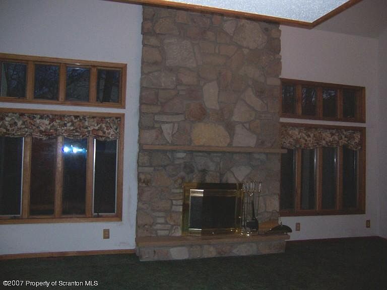 2nd image of 50 Floral Dr