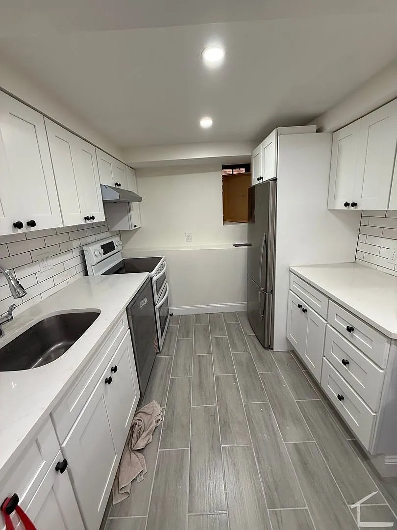 Brand New 3 bed in Allston — Photo 4