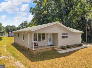 530 Grandview Ave, Mount Airy, GA 30563