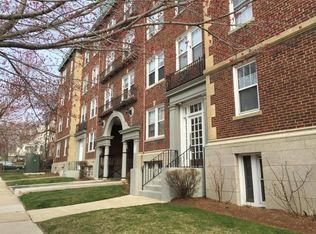 155 Summer St APT 3R, Somerville, MA 02143