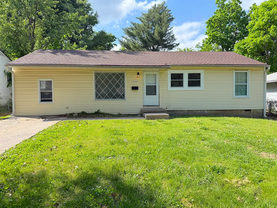 7508 E 111th Ter